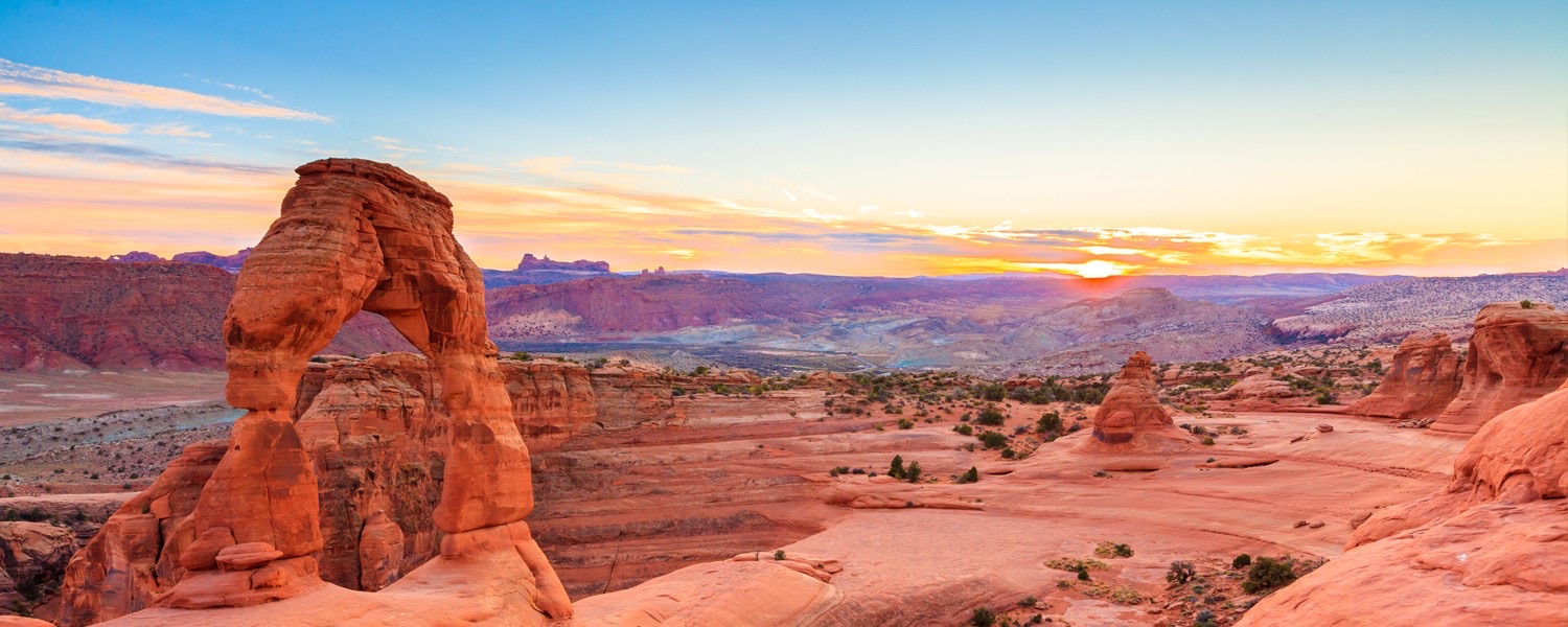 Delicate Arch in Arches National Park at sunset